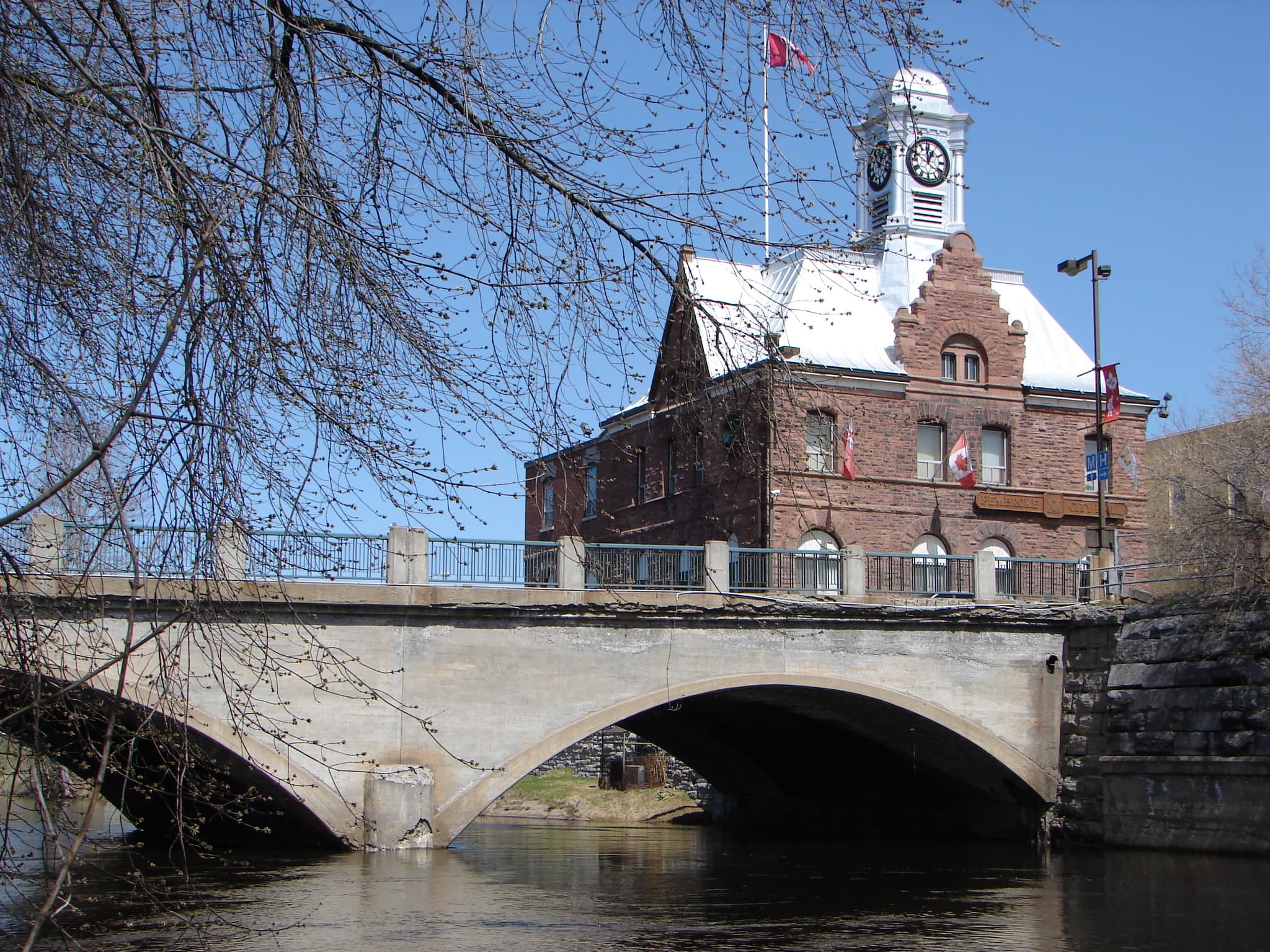 Web design and SEO services in Pembroke, Ontario